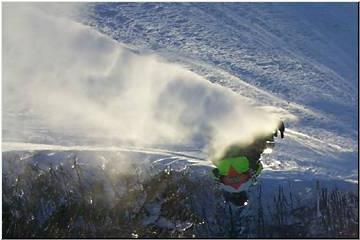 A cloud of dust (snow, that is)